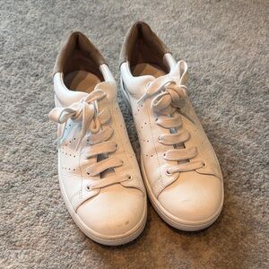 Vince White Leather & Tan Suede Sneakers